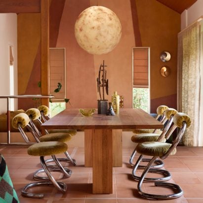 Turn Demand into Revenue During the Holiday Season With an Omnichannel Approach